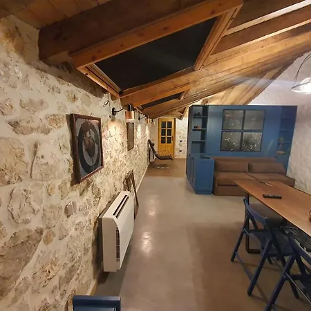 Roots Apartament Dhërmi